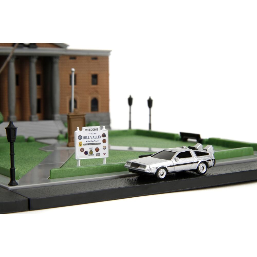Plaza de la Corte de Hill Valley - Réplica | Regreso al Futuro