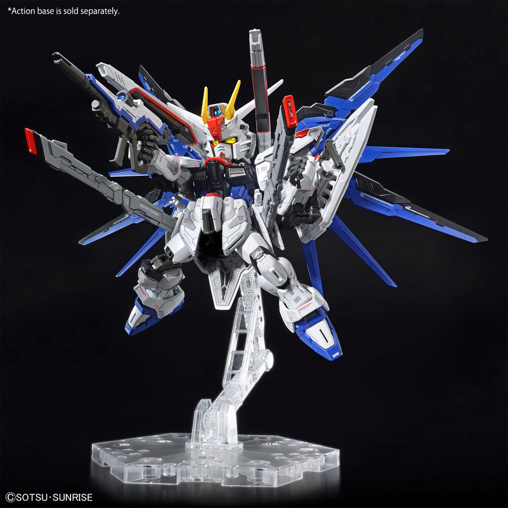 Bandai Hobby Maqueta MGSD ZGMF-X10A Freedom Gundam (imagen 2 de 10)