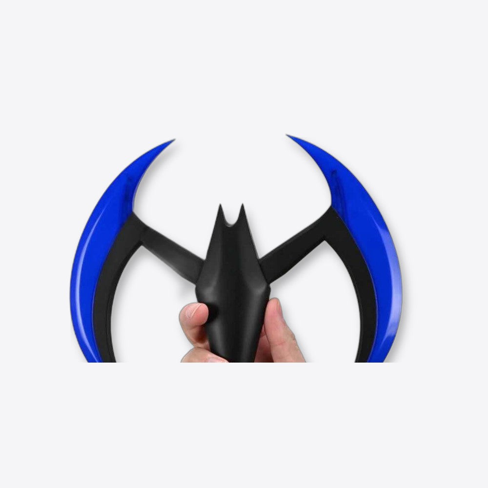 Replica neca batman beyond -  batarang blue with ligths (imagen 3 de 6)