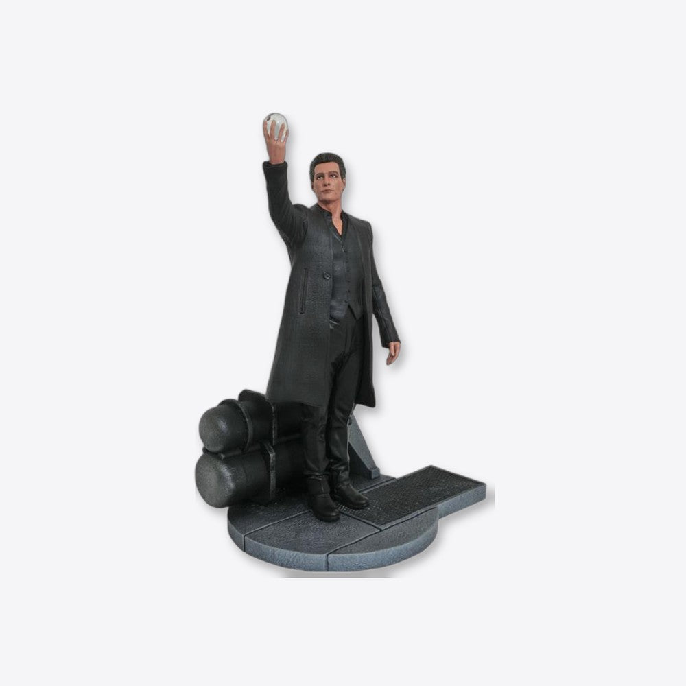 Diamond Select Toys Figura diamond collection la torre oscura el hombre de negro 25 cm gallery pvc (imagen 2 de 6)