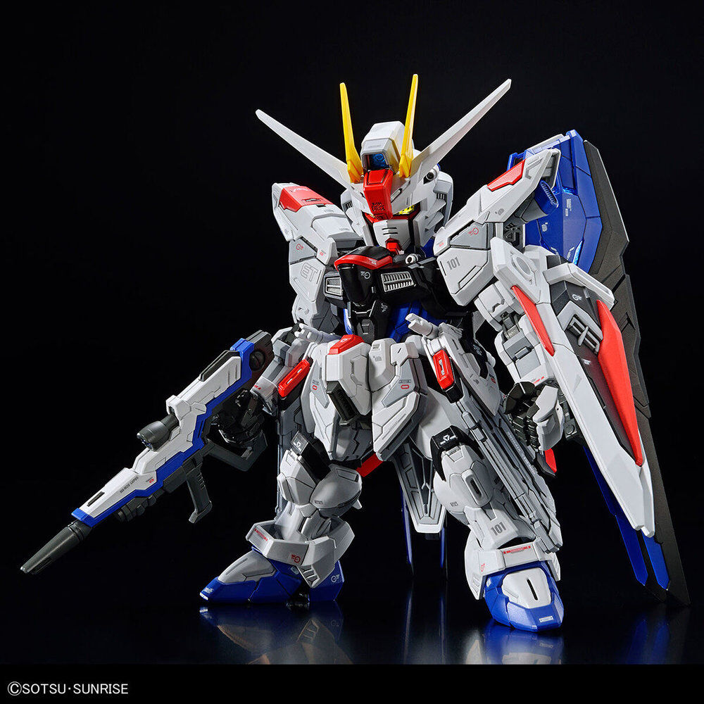 Bandai Hobby Maqueta MGSD ZGMF-X10A Freedom Gundam (imagen 10 de 10)