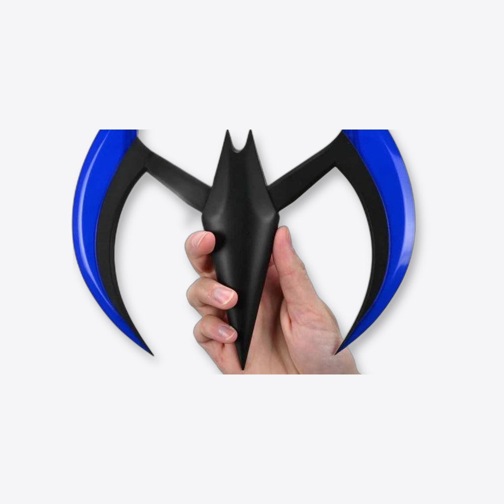 Replica neca batman beyond -  batarang blue with ligths (imagen 5 de 6)
