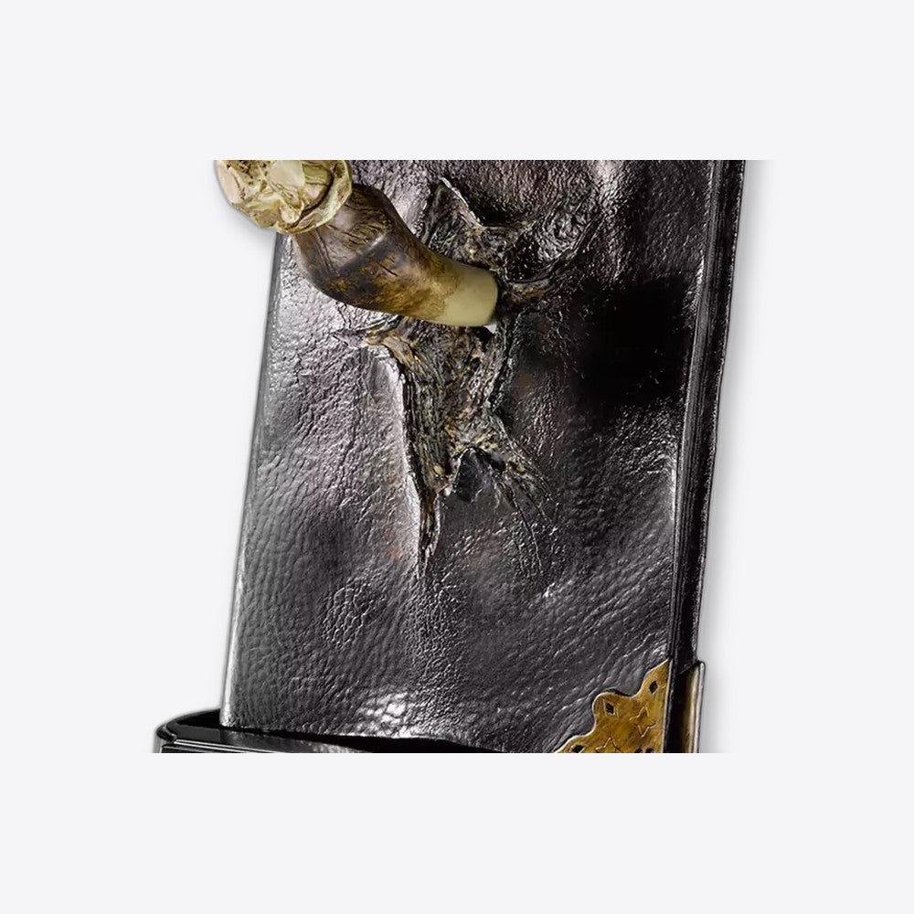 Réplica the noble collection harry potter diario tom riddle con colmillo de basilisco (imagen 5 de 6)