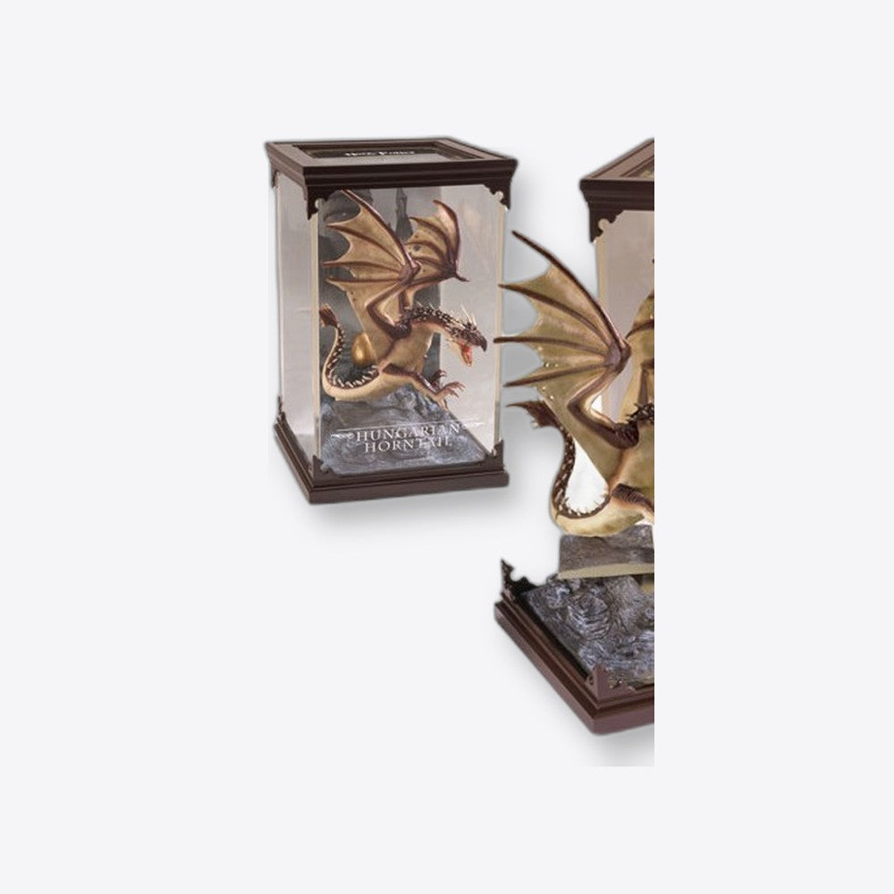 Figura the noble collection harry potter criaturas magicas húngaro cola cuerno (imagen 3 de 6)