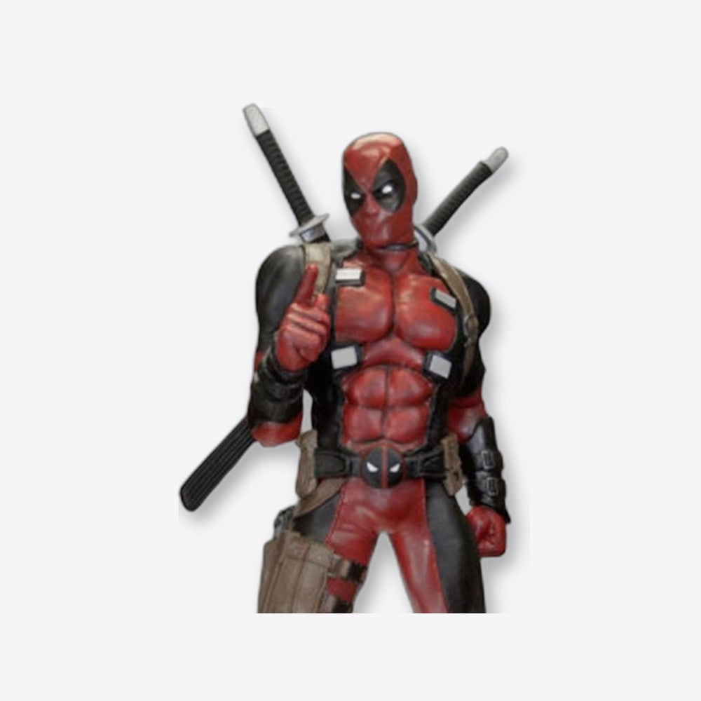 Figura neca marvel deadpool tamaño real (imagen 3 de 6)