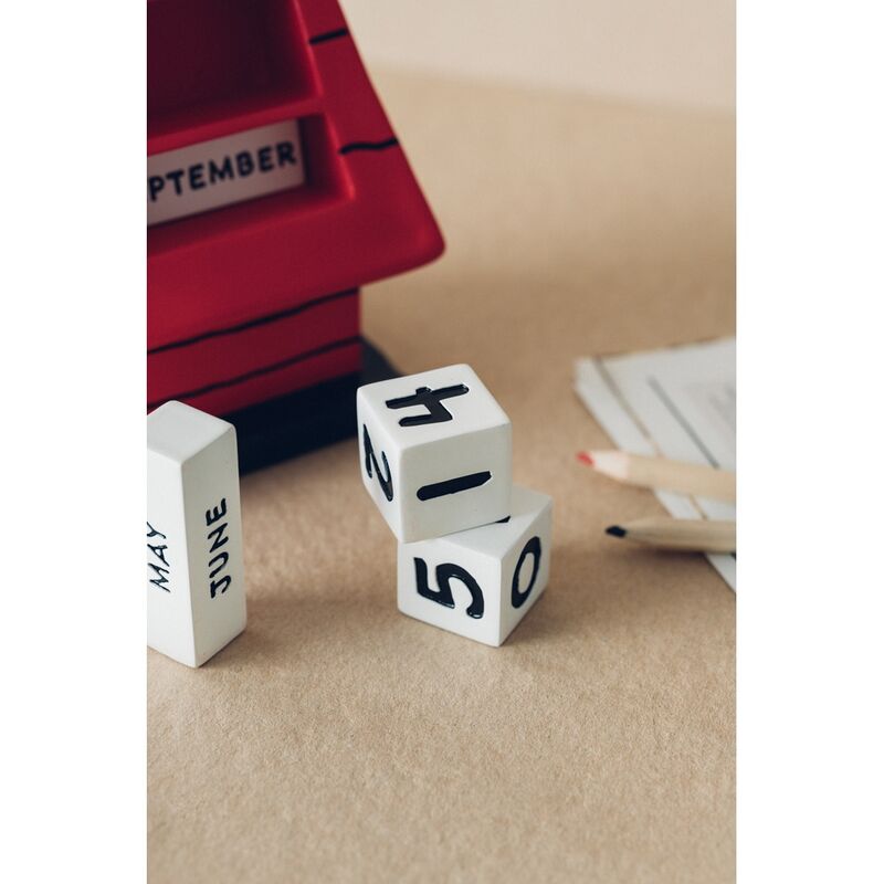 [Snoopy Peanuts] Calendario Perpetuo 3D Caseta Doghouse