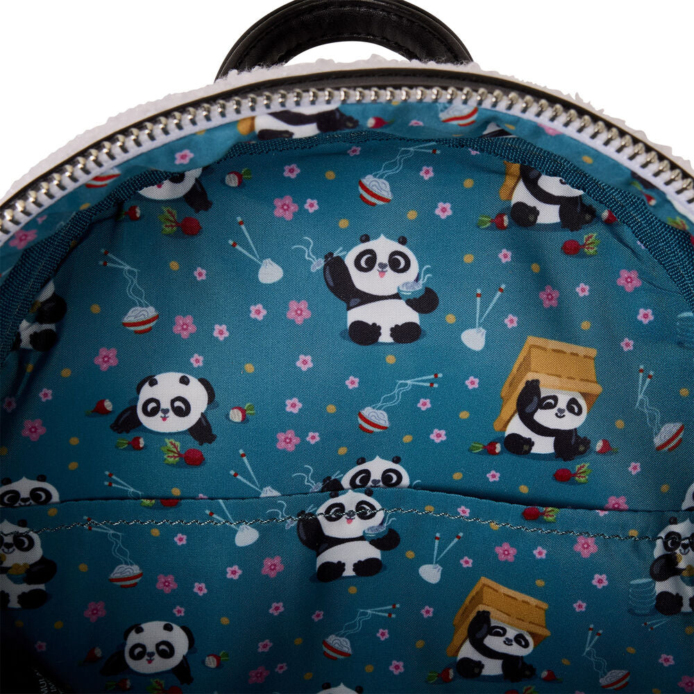Mochila peluche Kung Fu Panda Loungefly 26cm (imagen 3 de 5)
