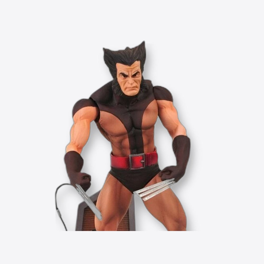 Diamond Select Figura Wolverine desenmascarado Marvel Select 18cm (imagen 5 de 6)