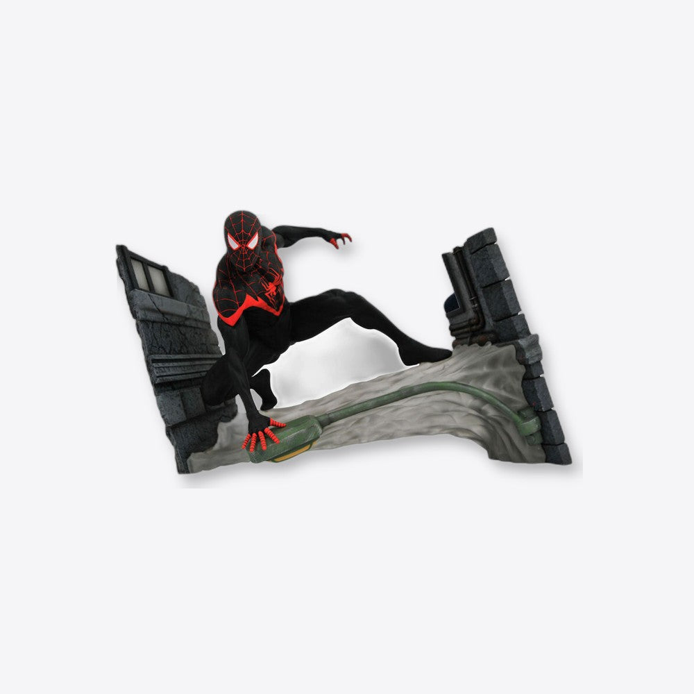 Diamond Select Figura Miles Morales Spiderman Marvel Comic Gallery 18cm (imagen 2 de 6)
