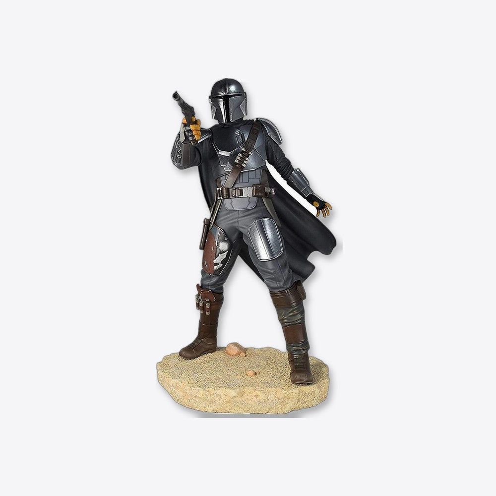 Diamond Select Toys Figura diamond collection star wars the mandalorian el mandaloriano mk3 star wars premier (imagen 2 de 6)