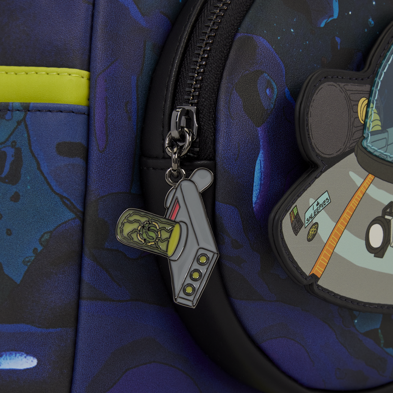 Mochila Cartoon Network Rick and Morty Space Cruiser Loungefly 26cm (imagen 6 de 8)