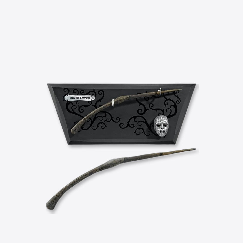 Replica the noble collection harry potter varita en expositor con mascara bellatrix lestrange (imagen 4 de 6)