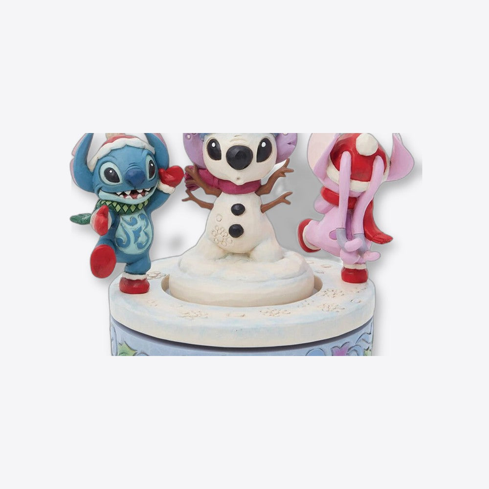 Figura decorativa enesco disney stitch y angel con muñeco de nieve rotativo (imagen 5 de 6)