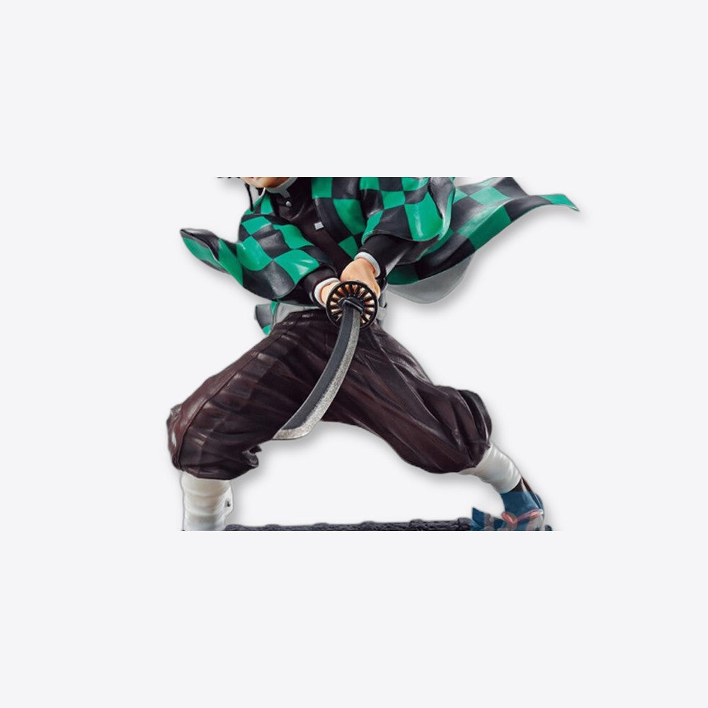 Figura bandai ichibansho demon slayer kimetsu no yaiba tanjiro kamado 14 cm exclusiva (imagen 5 de 6)