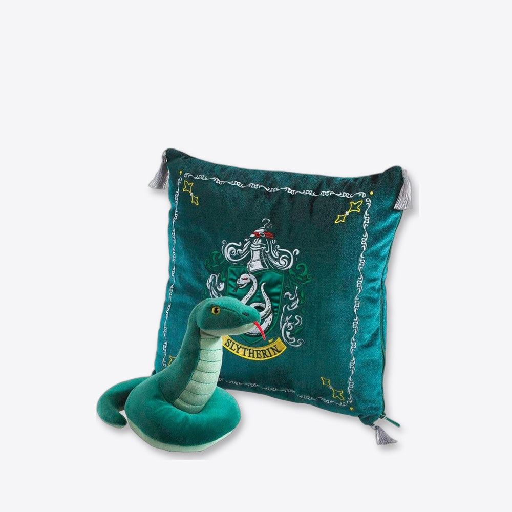 Peluche pack the noble collection harry potter serpiente mascota slytherin + cojin slytherin (imagen 4 de 6)