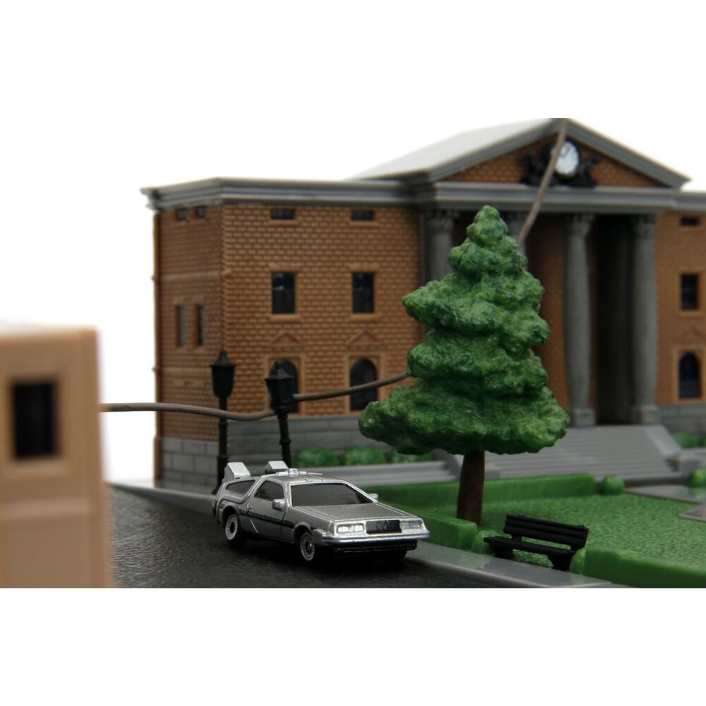 Plaza de la Corte de Hill Valley - Réplica | Regreso al Futuro