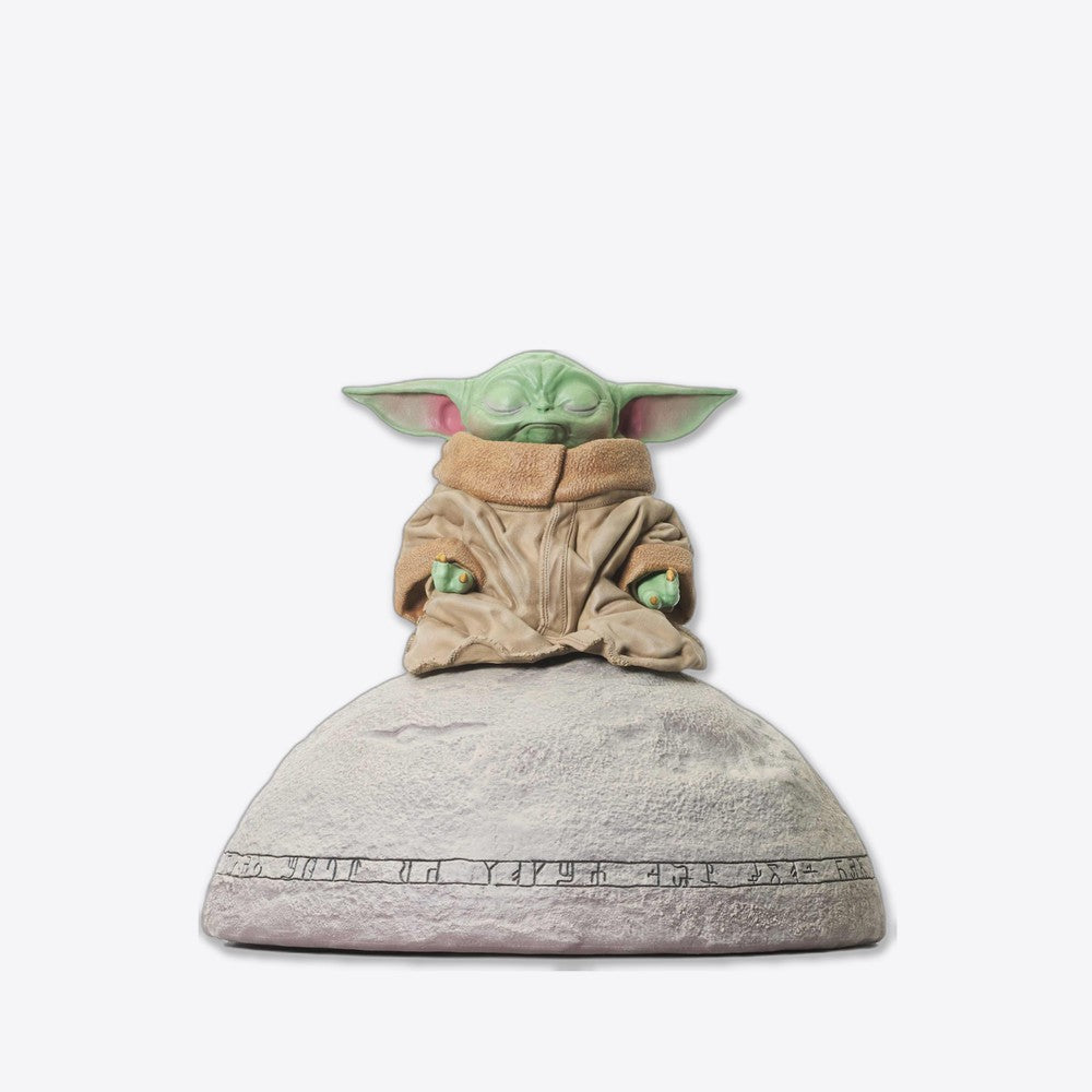 Figura diamond select toys star wars the mandalorian grogu on seein stone 1 - 6 escala milestones statue (imagen 4 de 6)