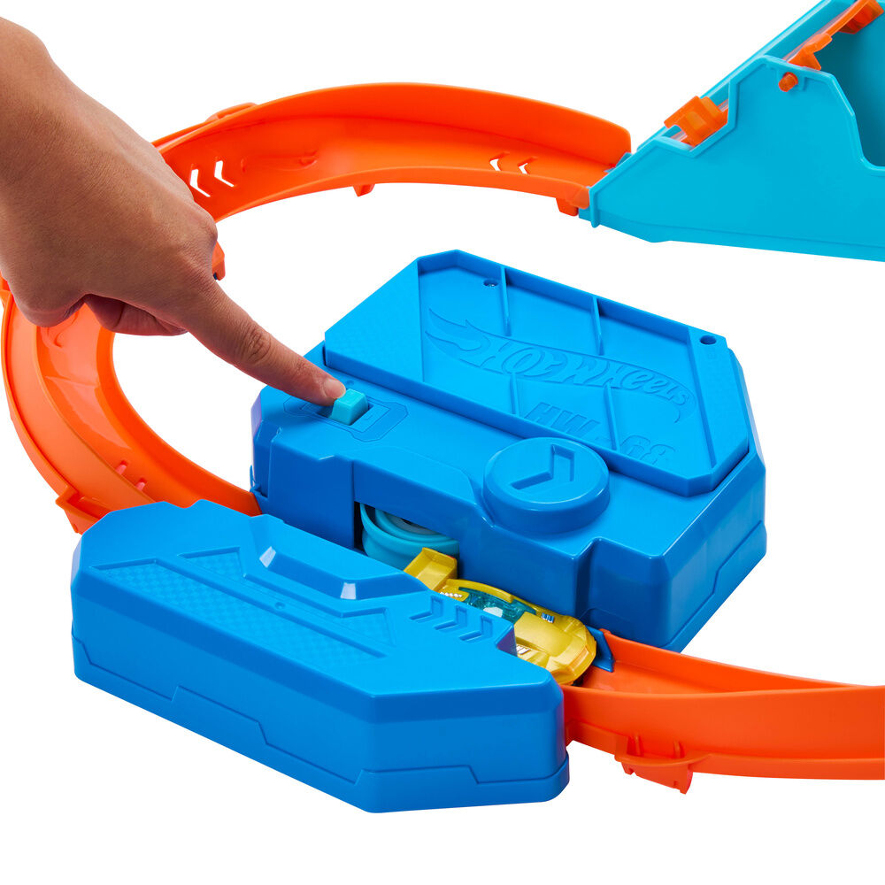 Pista Carreras con Salto Impulsado Hot Wheels - Juegos y Juguetes | Transformers