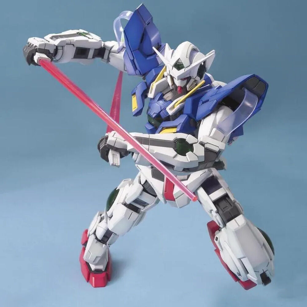 Bandai Hobby Maqueta MG 1/100 GN-001 Gundam Exia Gundam 00 (imagen 2 de 7)