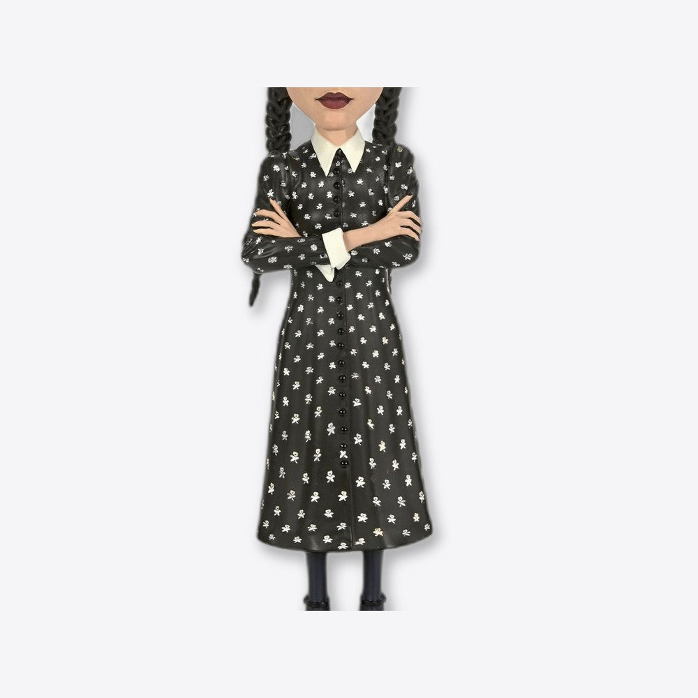 Figura neca wednesday addams head knocker (imagen 5 de 6)